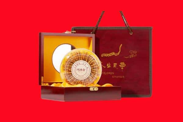 诚信求购:包头石拐区高价回收冬虫夏草是按克吗
